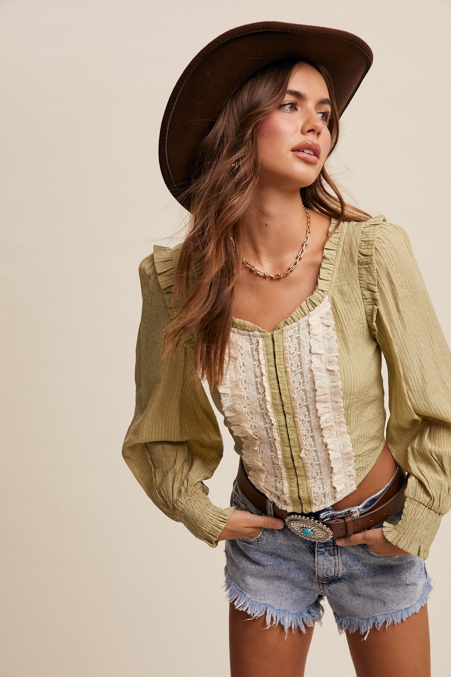Listicle Eye-hook Top