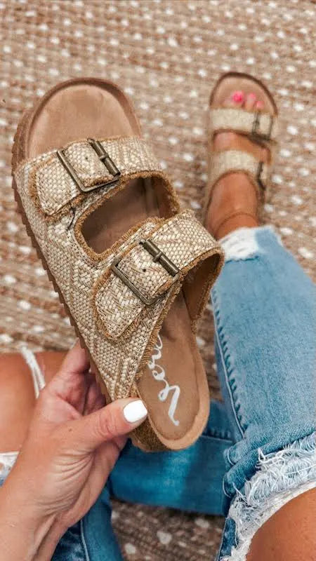 Very G Jesse Sandals