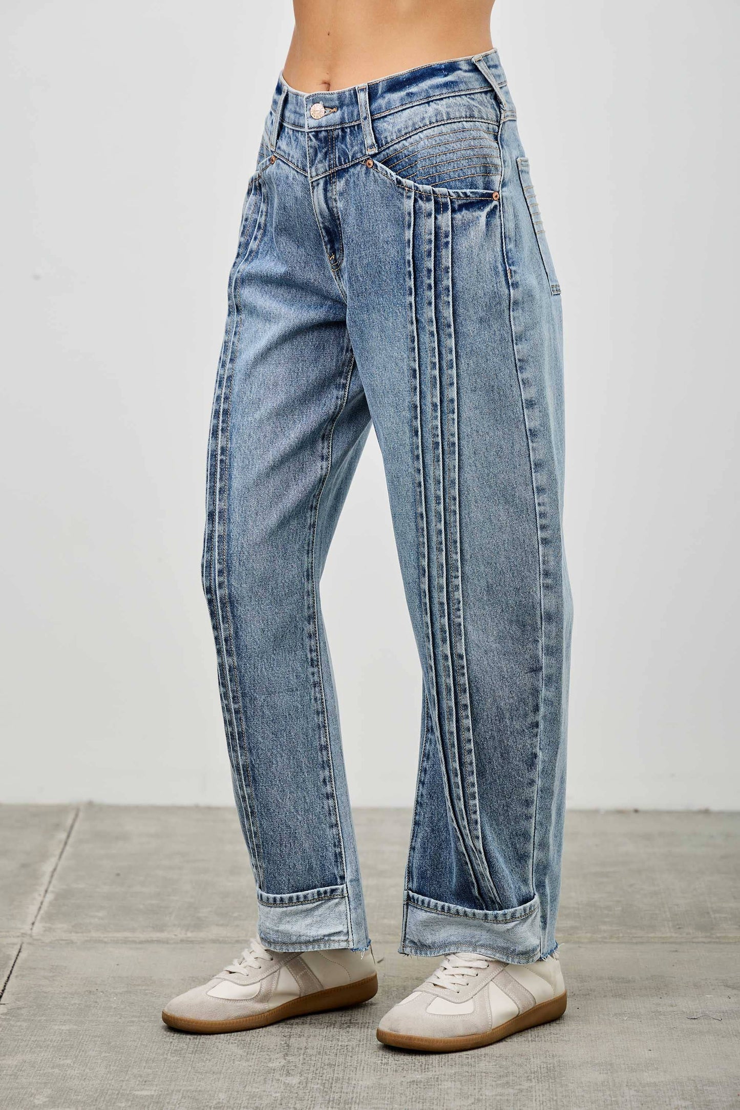 PREORDER- Saige Pleated Barrel Jeans