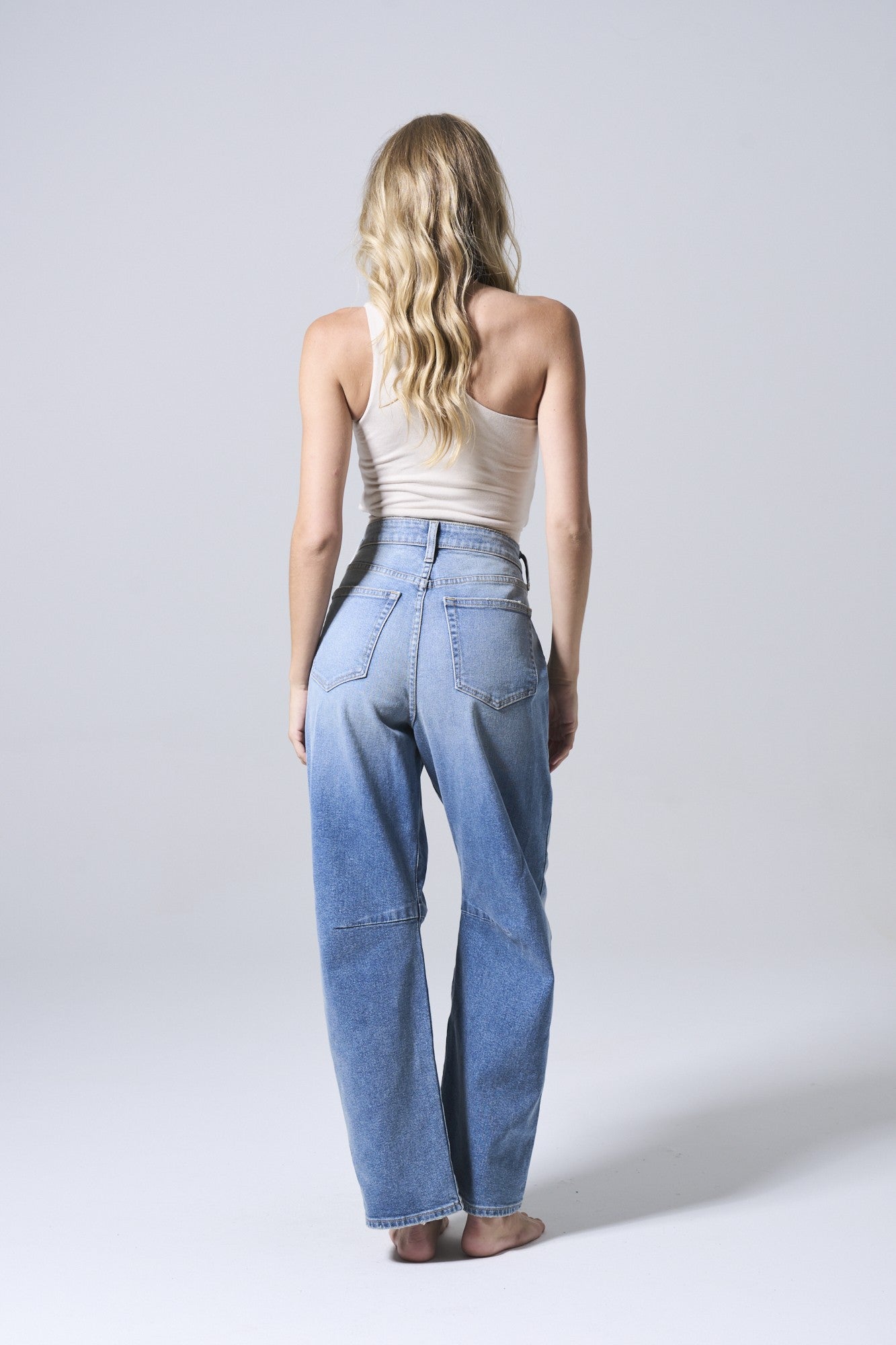 Sneak Peek Barrel Jeans