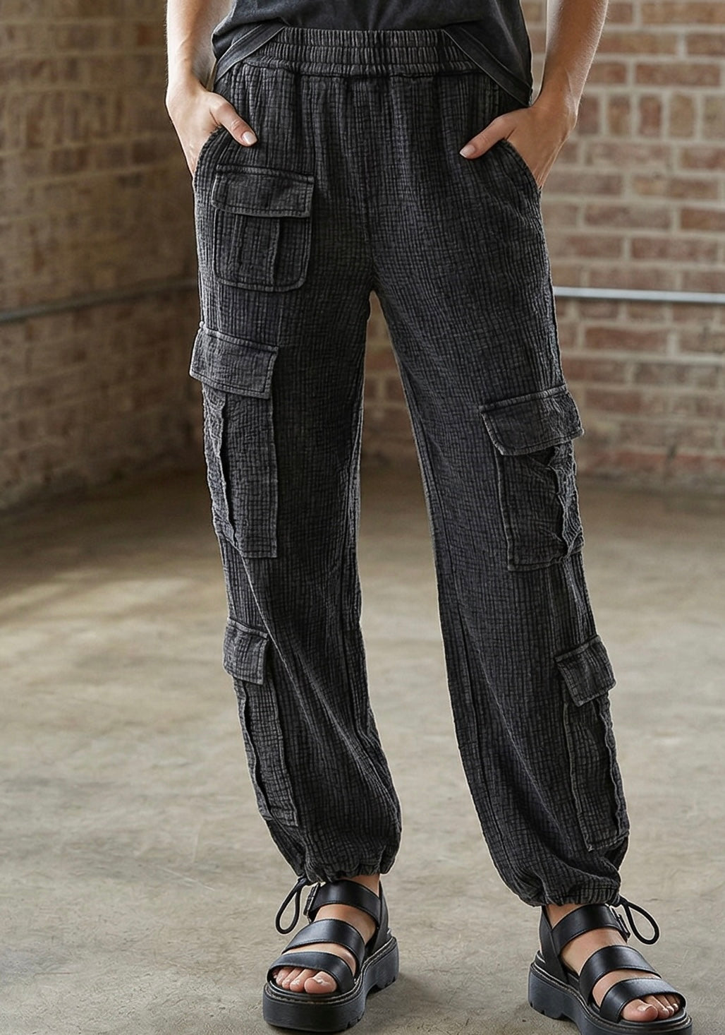 Eesome Textured Cargo Jogger