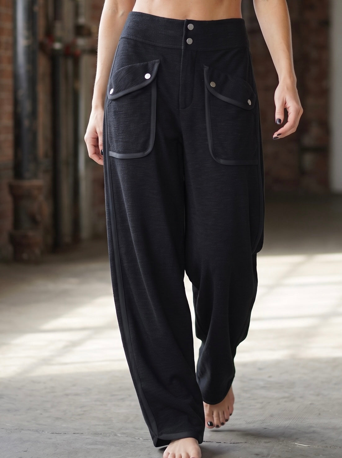 Textured Cargo Pocket Pants