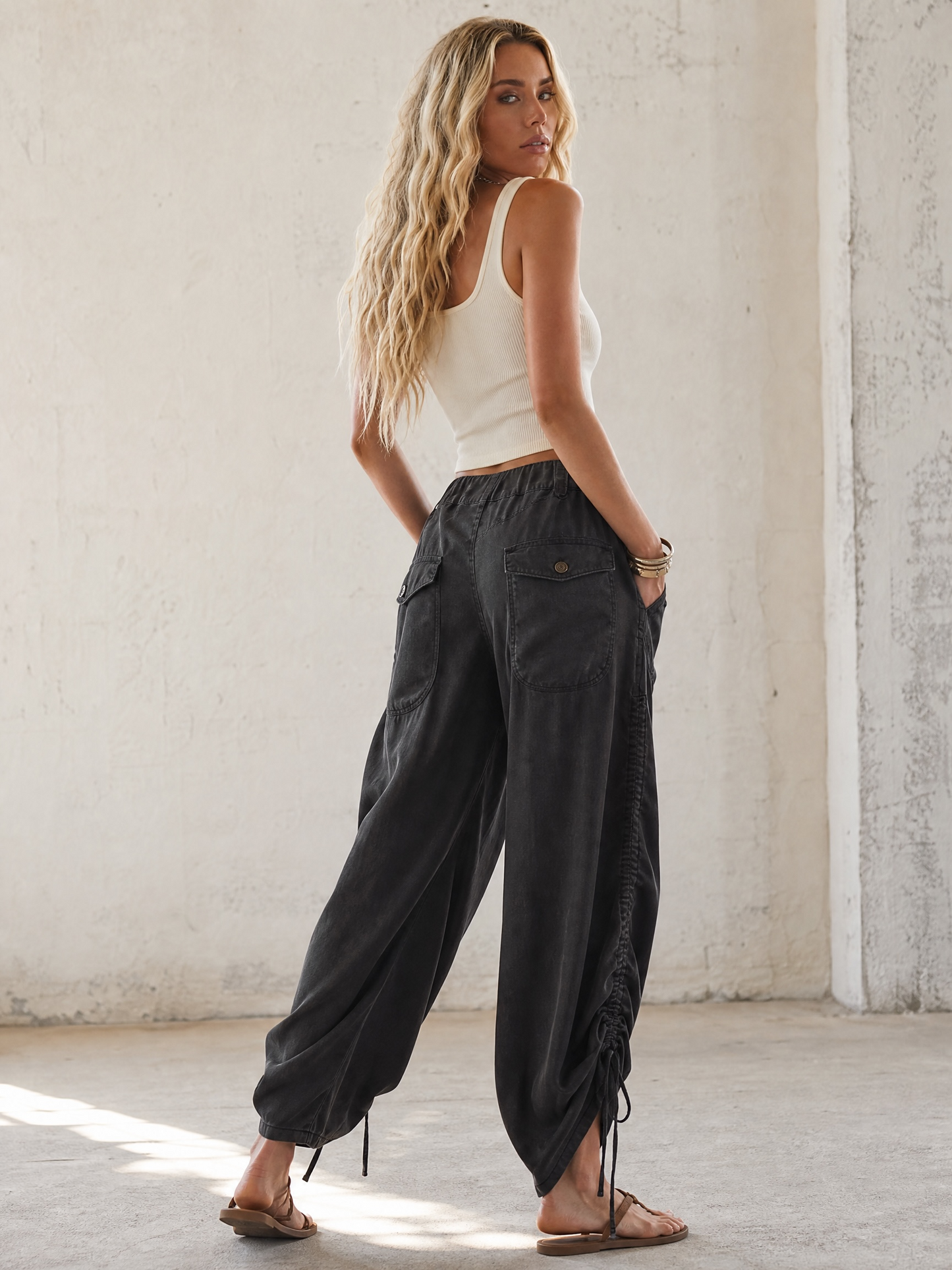 Bluevelvet Cinched Pants