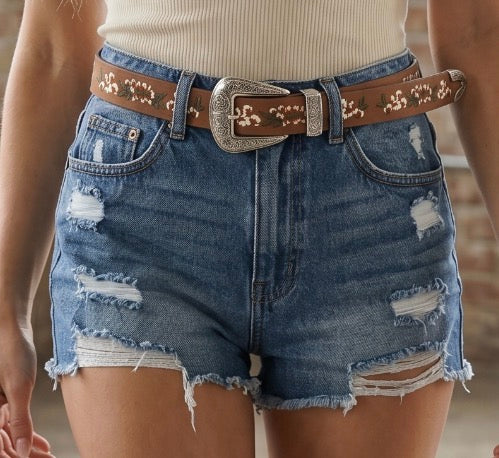 Flower Embroidered Etch Buckle Belt