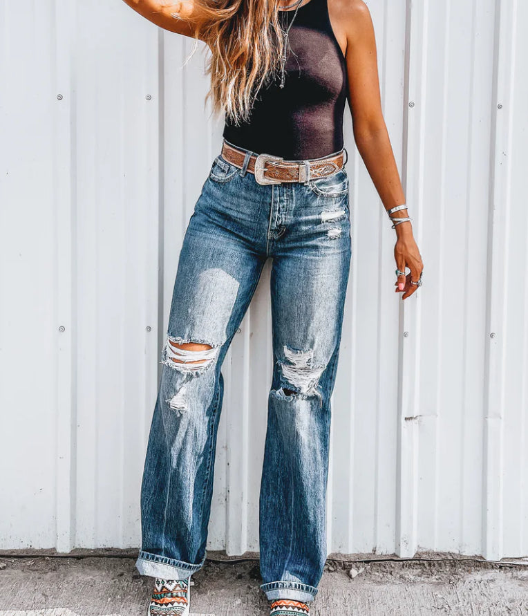 Ultra High-Rise Distressed 90s Flare