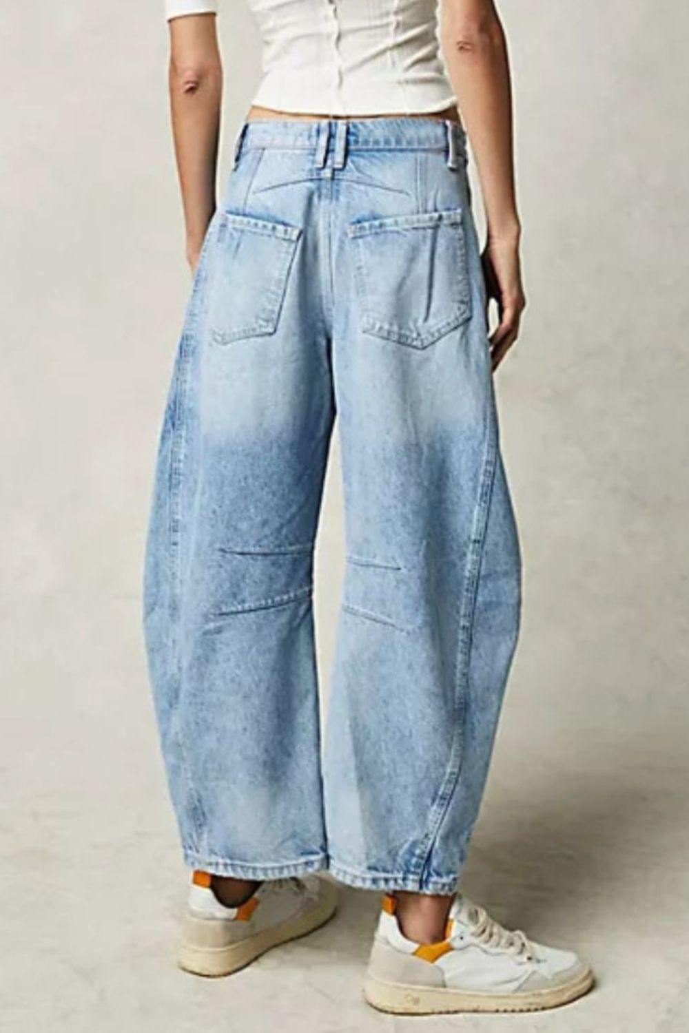 Wide Leg Barrel Jeans with Pockets