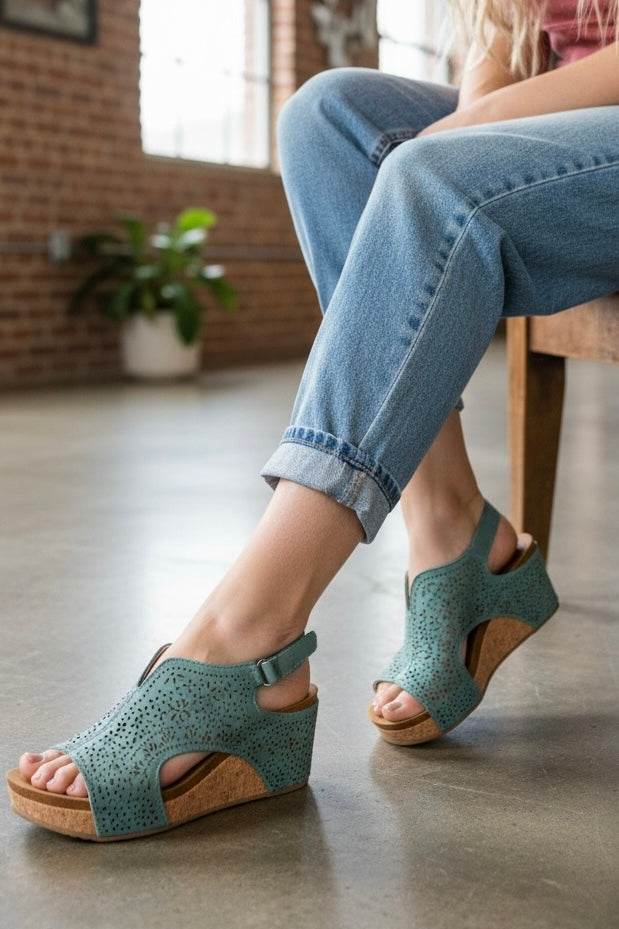 Very G Free Fly Wedge