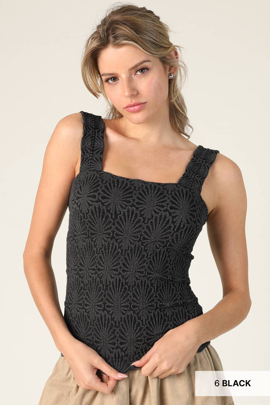 NS8416- Lace Textured Square Top