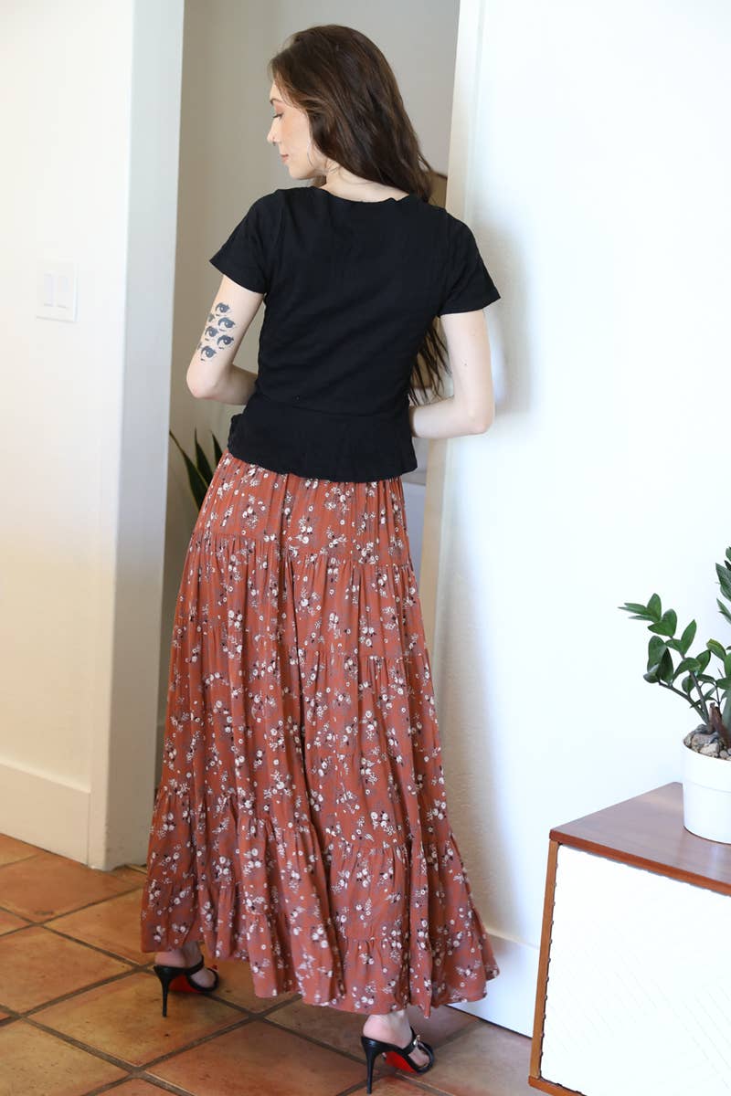 26P57-WA40 DITSY PRINT SMOCKED WAIST TIERED MAXI SKIRT