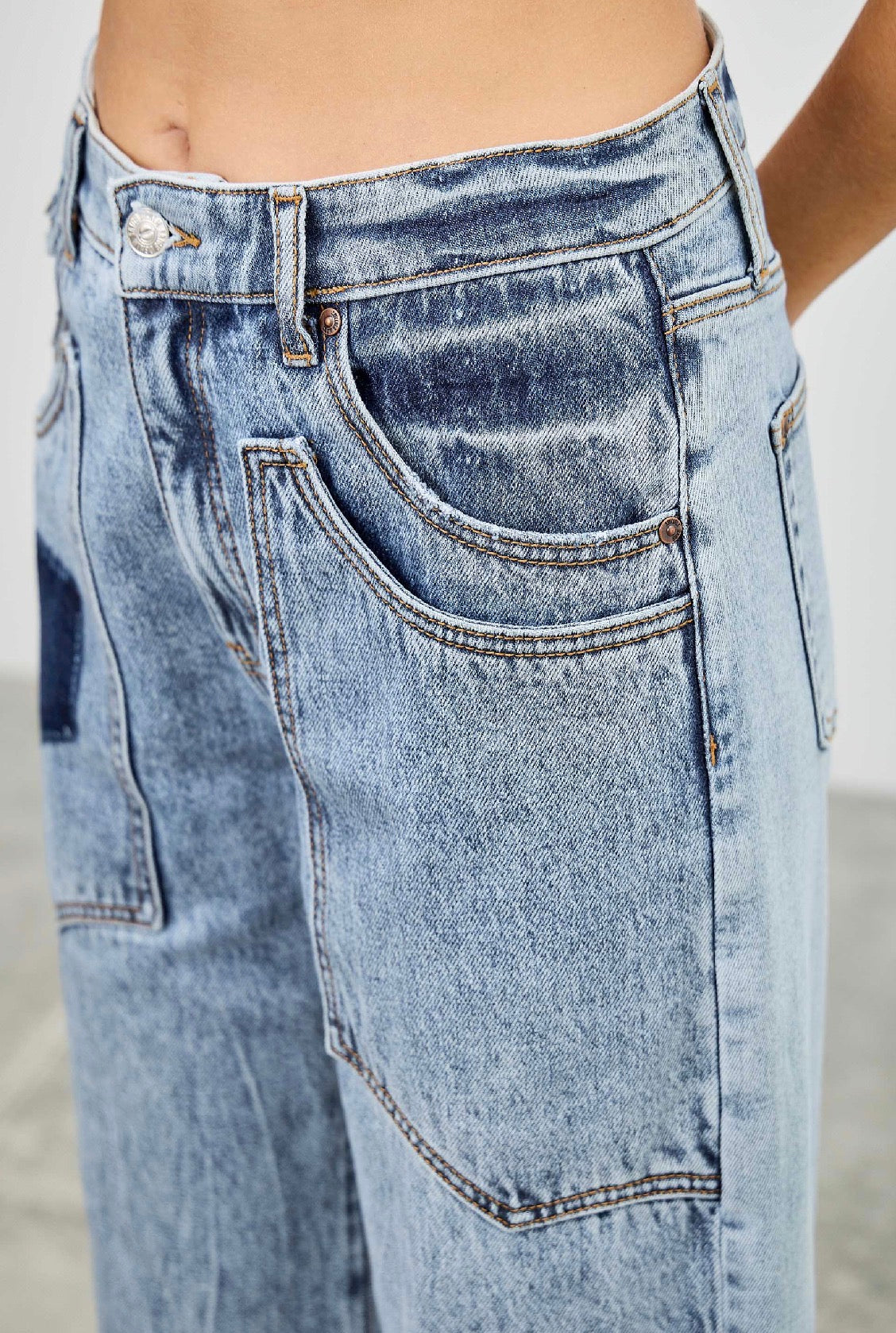 PREORDER- Saige Barrel Jeans