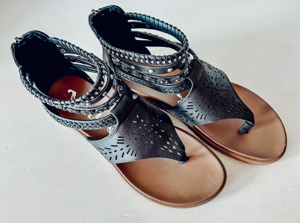 Very G Mazey Sandals