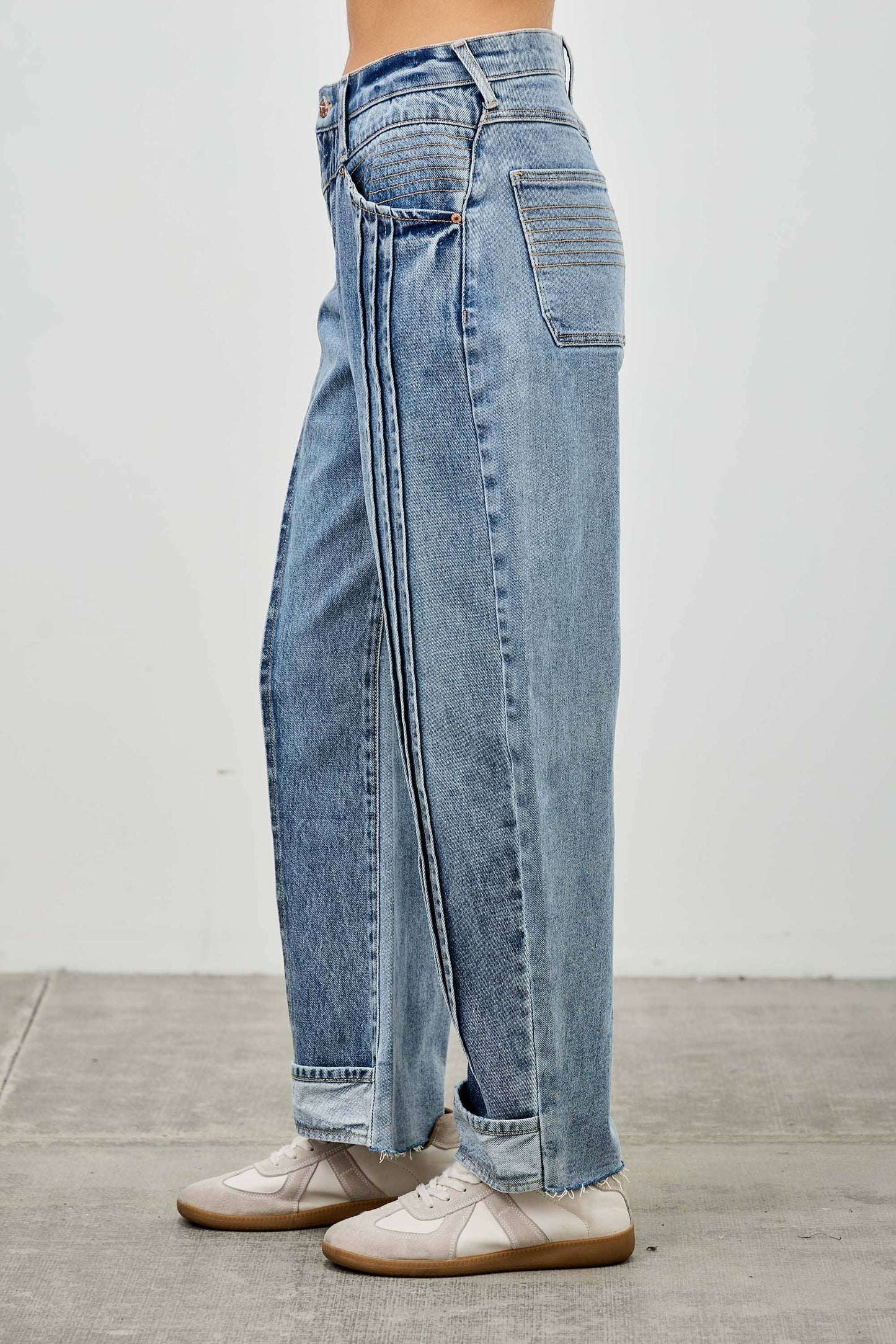 PREORDER- Saige Pleated Barrel Jeans