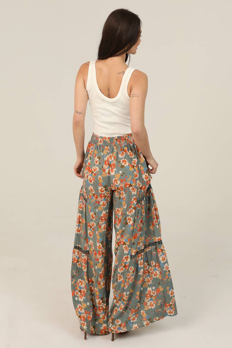 25R84-A854 FLORAL PRINT WIDE LEG PANTS WITH LACE INSERTS
