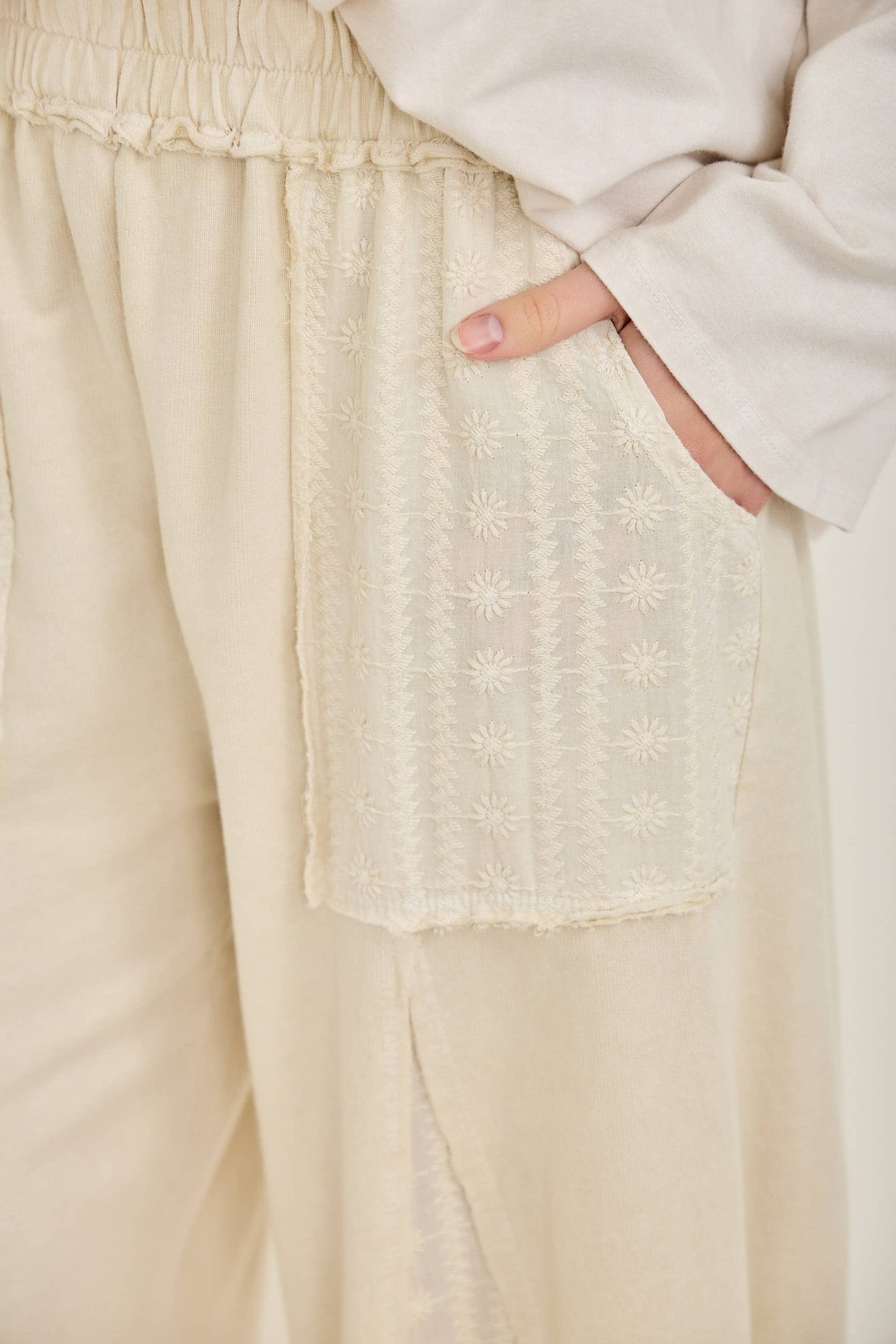 MineralWash Eyelet Flare pants HP5861