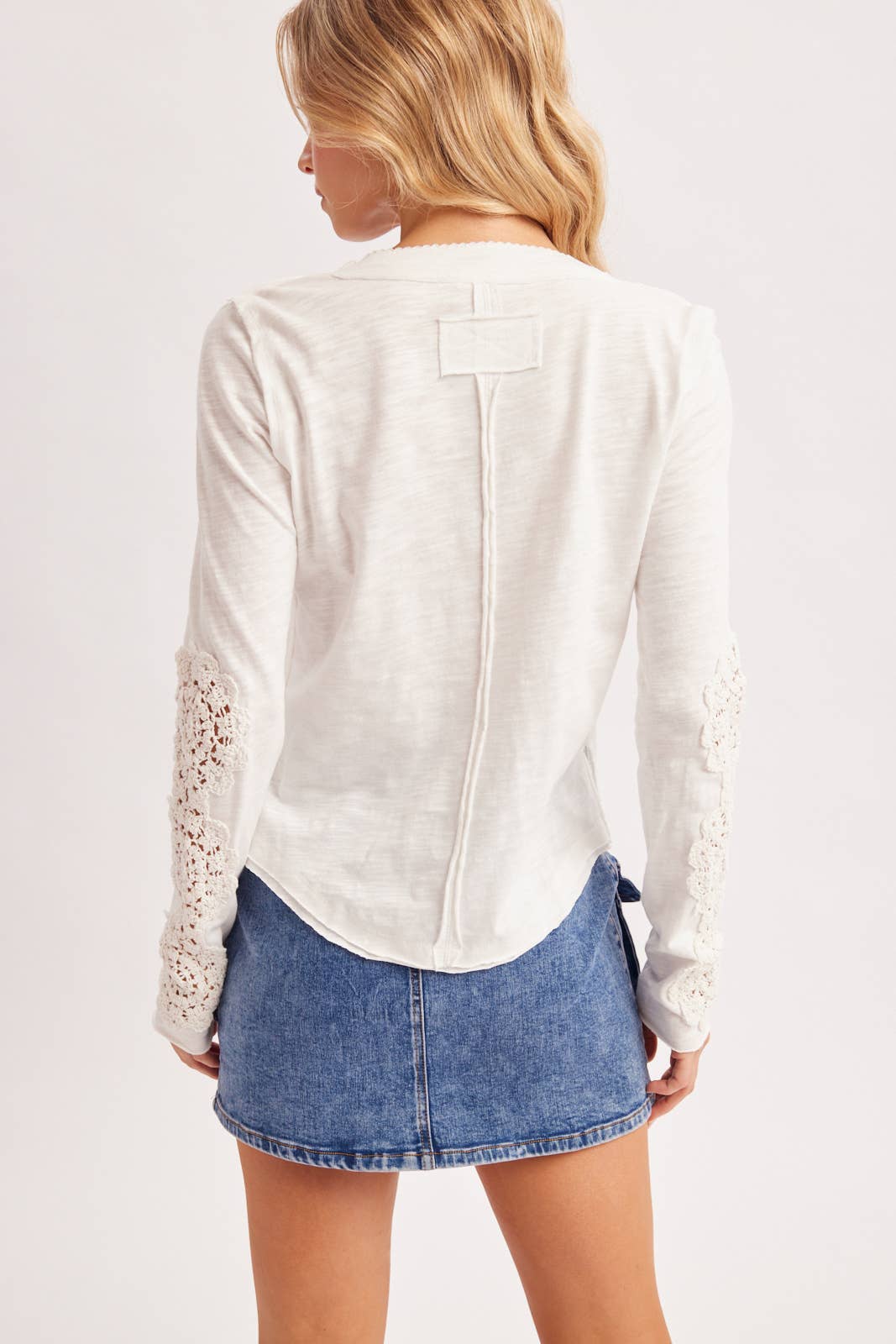 CROCHET PATCH SLEEVED HALF BUTTON ROUND NECK TOP