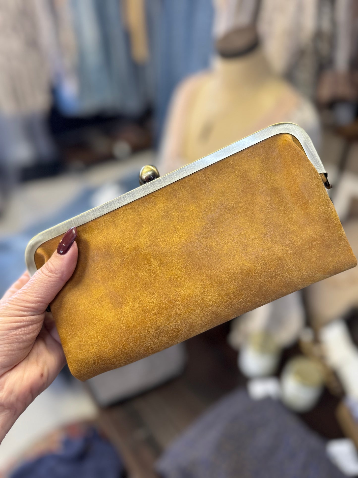 Karen Kiss Lock Clutch Bag