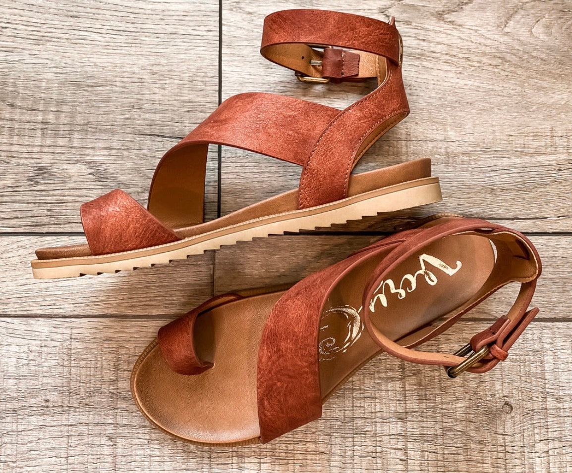 Very G Steffy Sandals