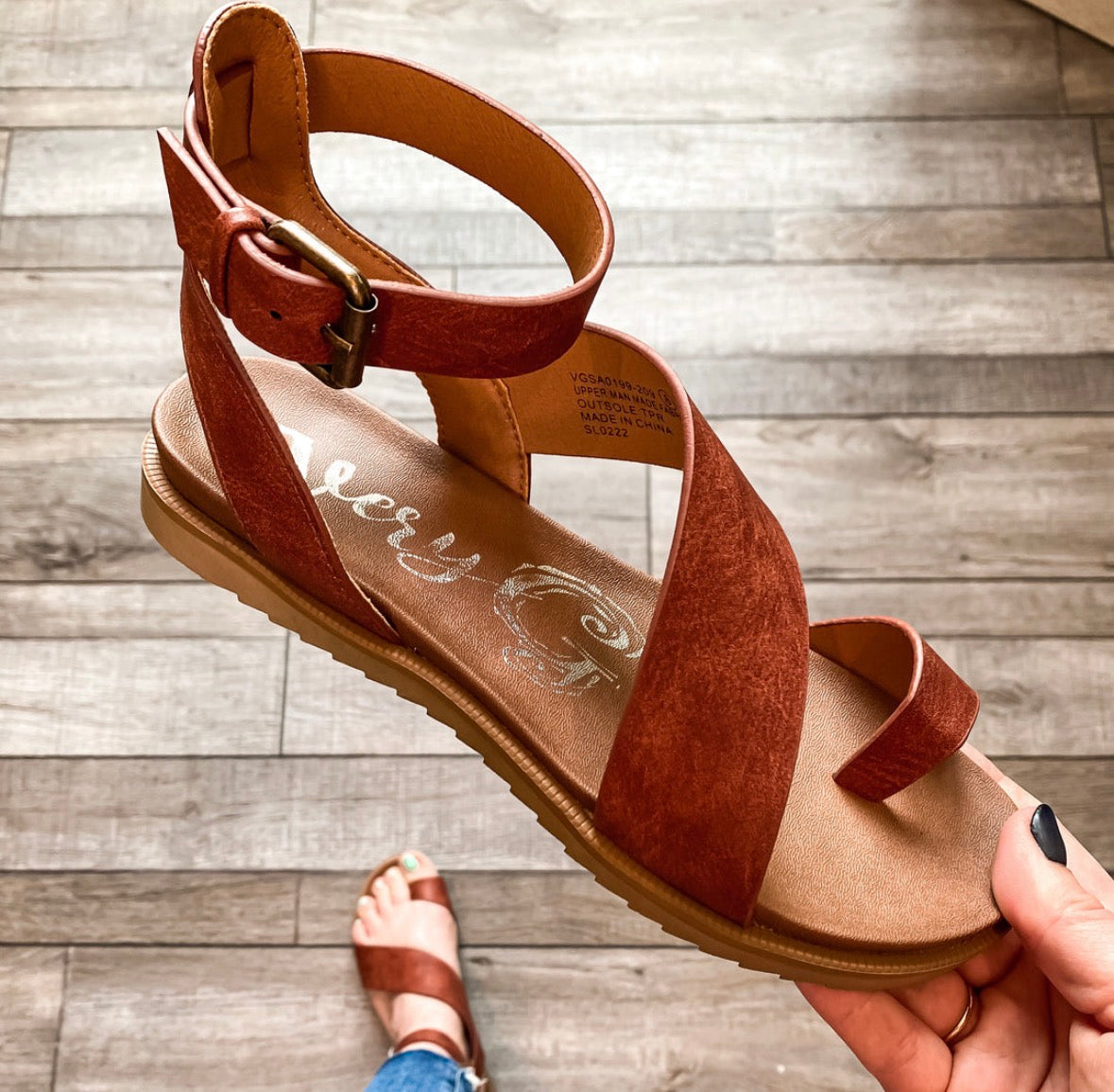 Very G Steffy Sandals