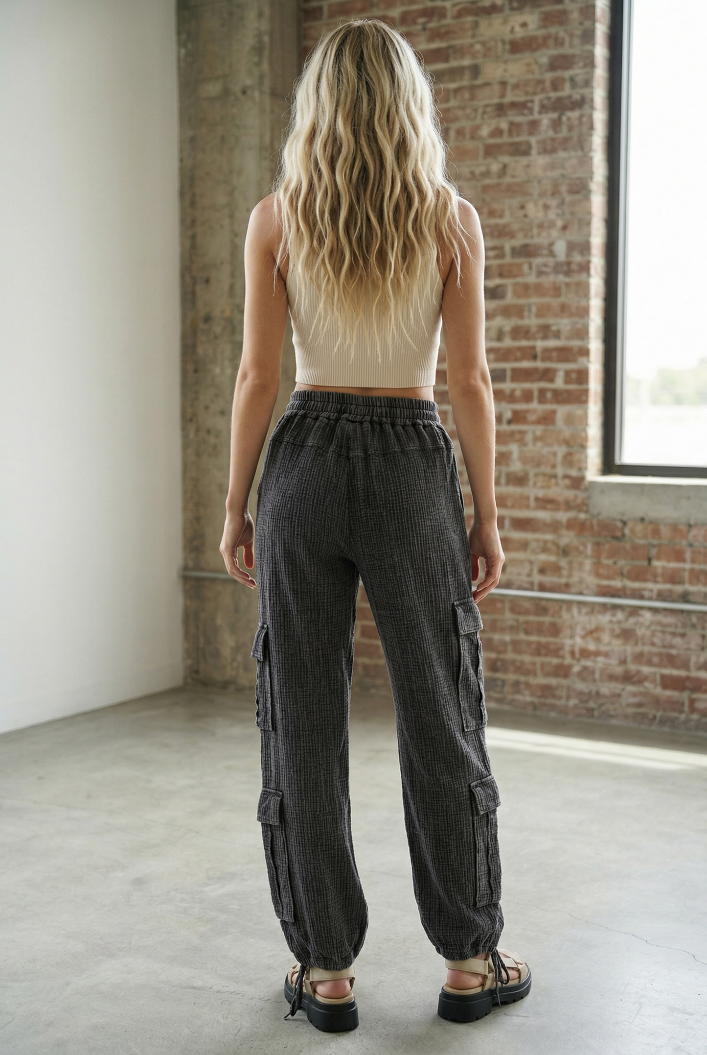 Eesome Textured Cargo Jogger