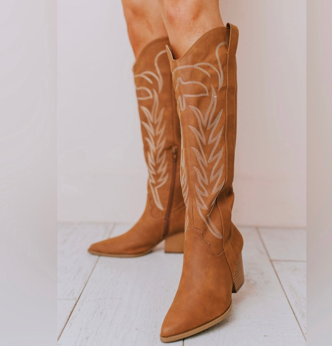 Nashville Embroidered Cowgirl Boots