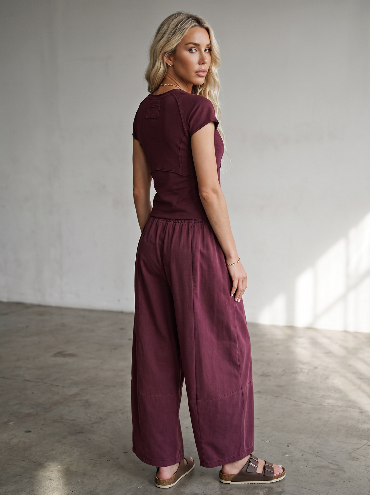 Eesome Crop Tee