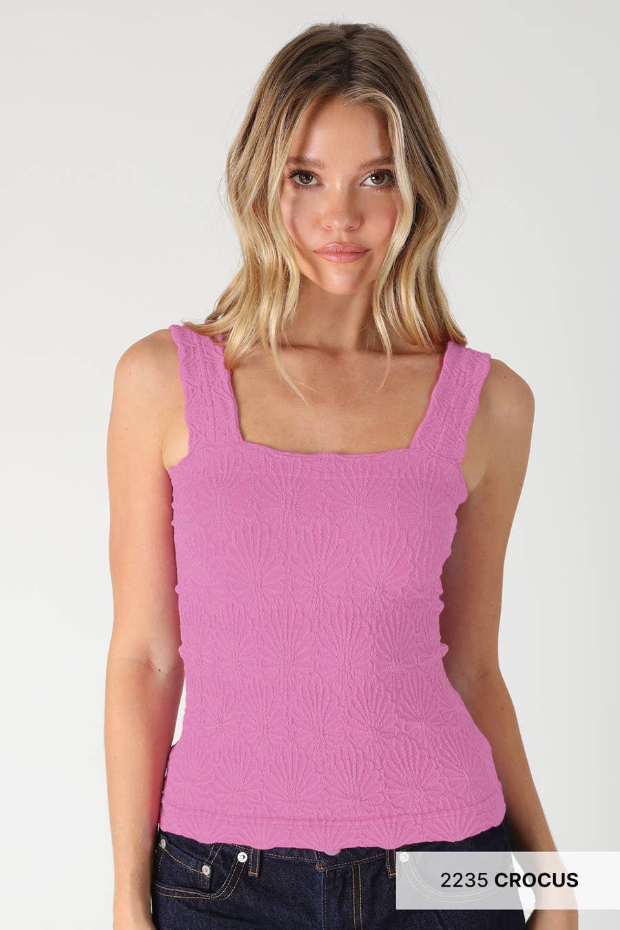 NS8416- Lace Textured Square Top