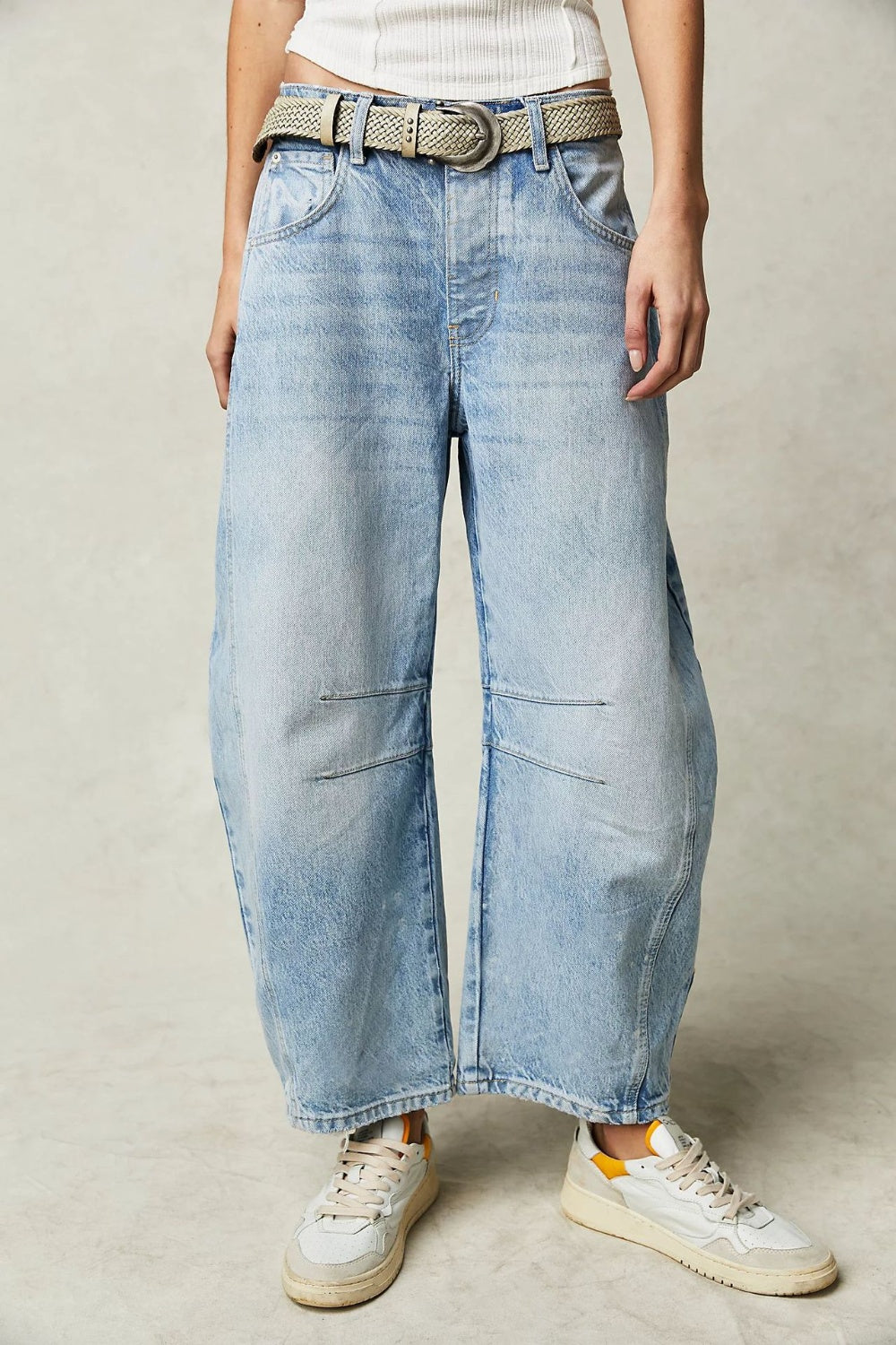 Wide Leg Barrel Jeans with Pockets