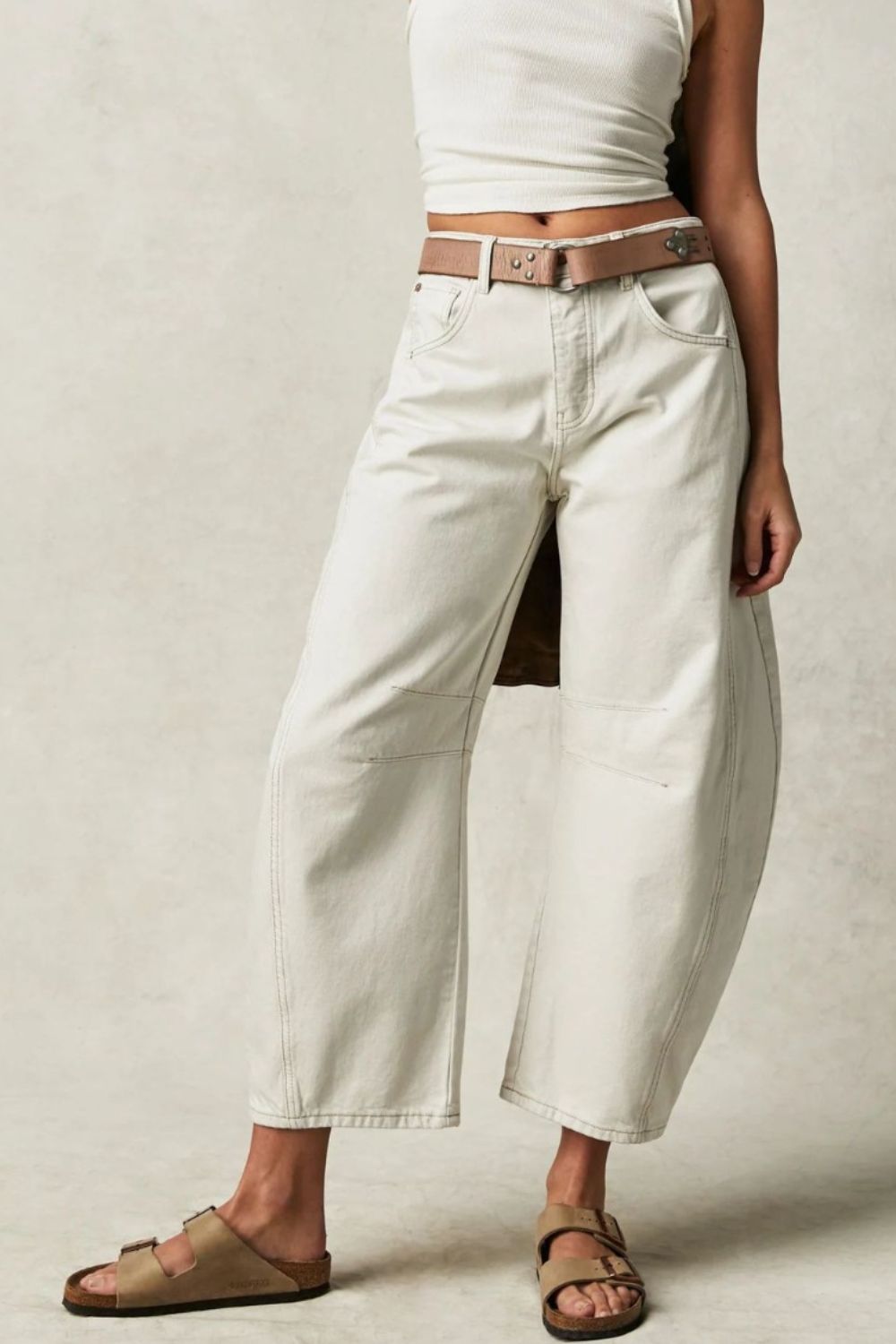 Wide Leg Barrel Jeans with Pockets