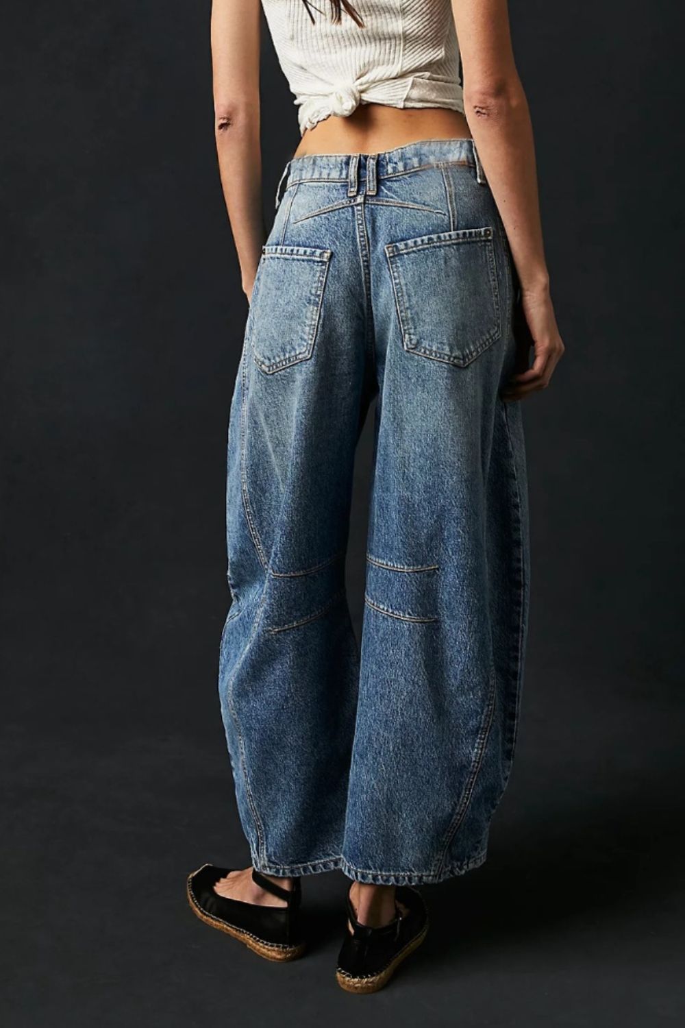 Wide Leg Barrel Jeans with Pockets