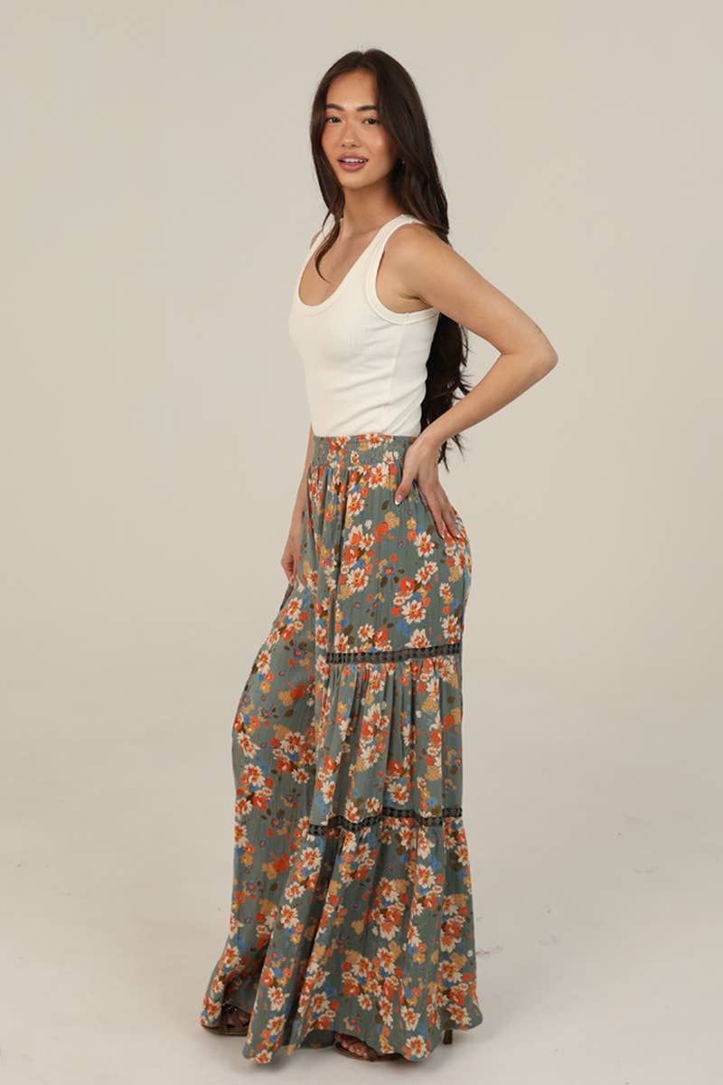 25R84-A854 FLORAL PRINT WIDE LEG PANTS WITH LACE INSERTS