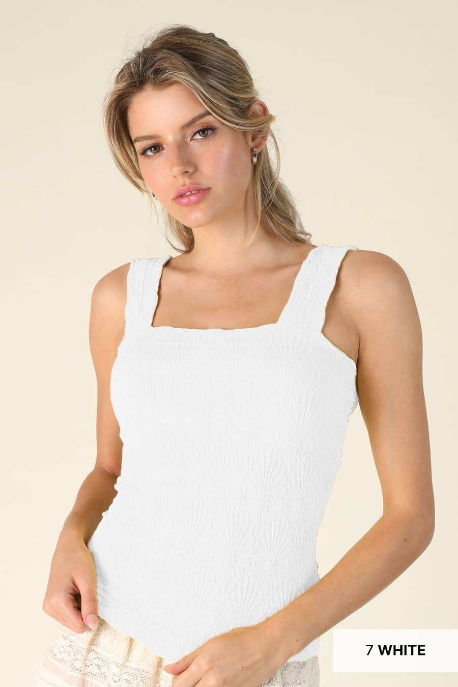 NS8416- Lace Textured Square Top